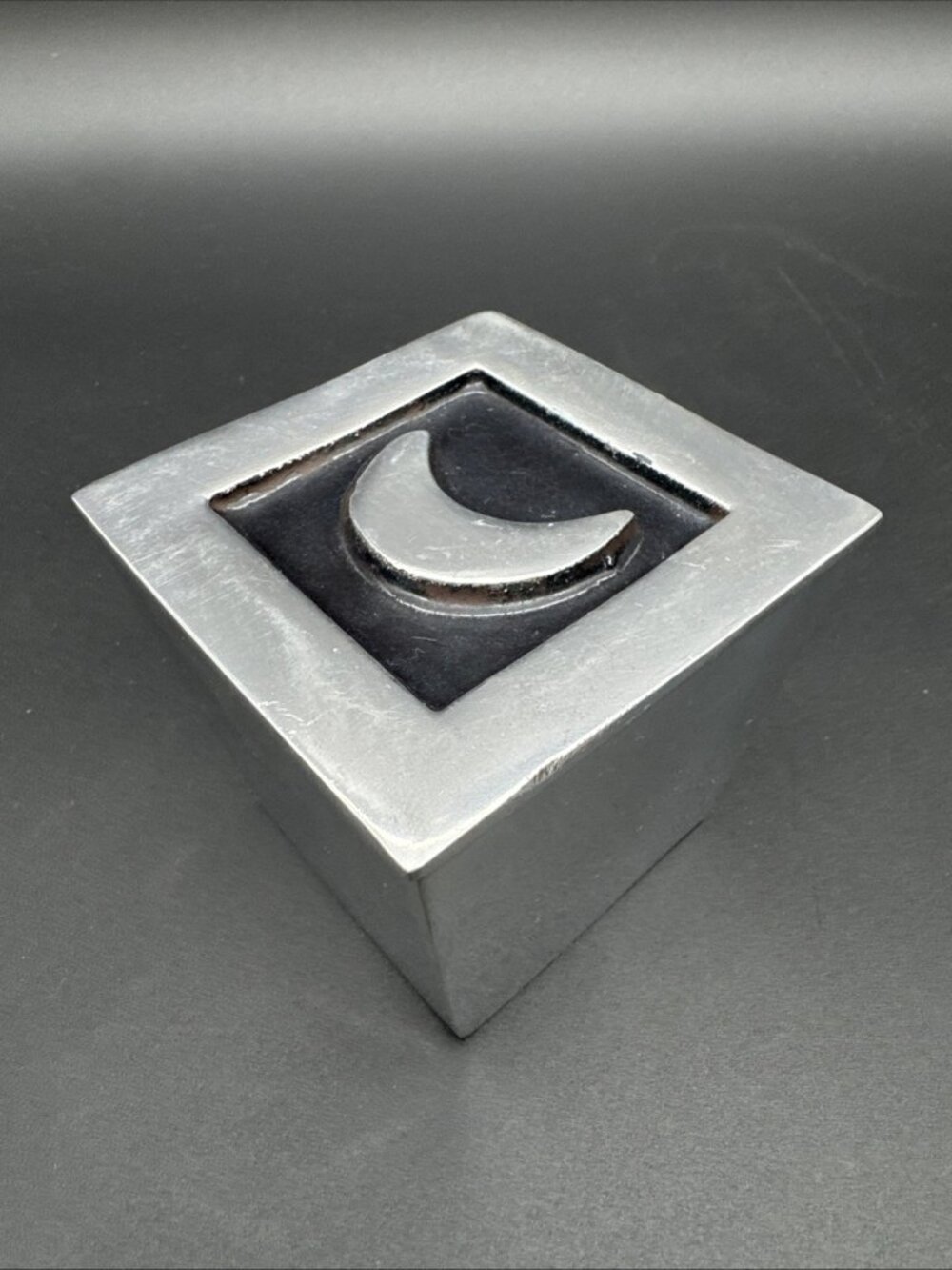 Vintage Silver Metal India Celestial Moon Trinket Box